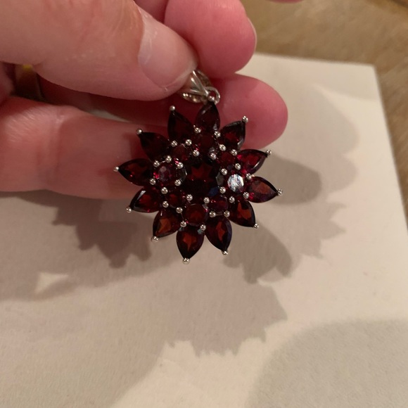 Rich Dark Garnet Flower Pendant - Picture 9 of 11